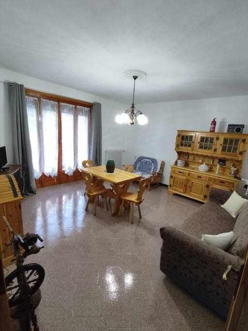 Casa Vacanza Il Corbetto Di Michela & Matteo Locana Luaran gambar